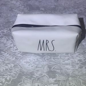 Mrs. Cosmetic bag